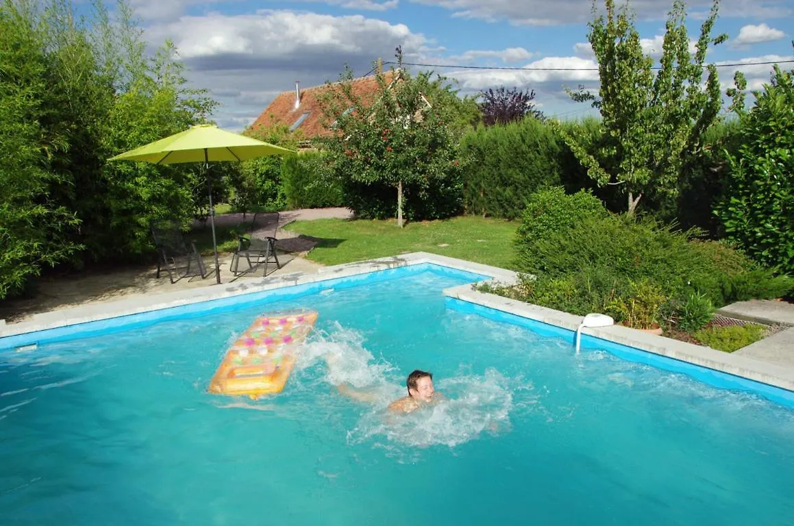 Gte Avec Piscine Sainte Anne Villa Ygrande Holiday home